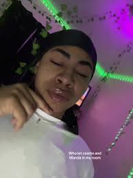 Cosmo Wanda Lean Lamp