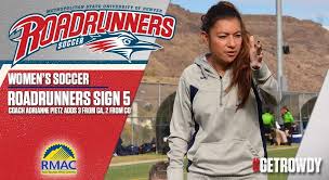 Women's Soccer: Pietz Adds Five For 2016 Season