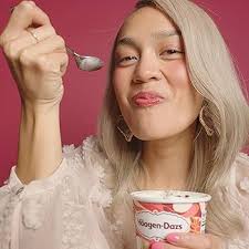 Haagen-Dazs Ice Cream, Vanilla Chocolate Chip, 14 oz (Frozen) : Grocery &  Gourmet Food