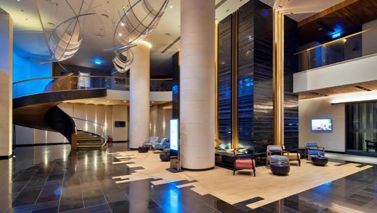 Không gian đón tiếp sang trọng tại ANYA PREMIER HOTEL QUY NHƠN mang đến ấn tượng đầu tiên đầy tinh tế cho du khách