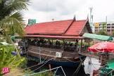 ร้านก๋วยเตี๋ยวเรือลำใหญ่ คลองหลวง จังหวัด ปทุมธานี