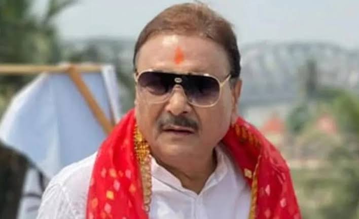 तृणमूल काँग्रेसचे आमदार मदन मित्रा यांच्या घरावर ईडीचे छापे