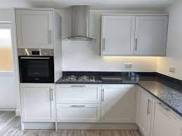 Combine light grey cabinets with a glistening white surface, like our pure white worktops, and. Unused Howdens Shaker Allendale Dove Grey Kitchen Utility Room Appliances Used Kitchen Hub