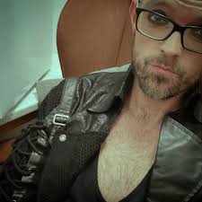 Tom Stevens (@tomstevensmusic)