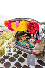 Birthday Surprise Ideas For Boyfriend At Beach Here S How To Throw A Beach Bbq Out Of The Back Of Your Trunk Best Birthday Surprises Birthday Surprise Surprise Birthday Decorations
