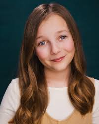 A few of our favorite new headshots of Hailey! Hailey's hair changes so  much from winter- summer so we really needed new winter ones where she's  not so blonde. Thank you @pepperfoxphoto !
