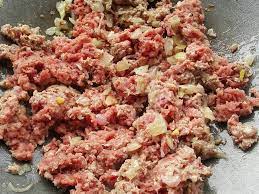Daging sapi cincang pedas dengan buncis siap disajikan. Resep Daging Sapi Cincang Buat Isi Roti Goreng Oleh Xander S Kitchen Resep Daging Sapi Cincang Resep Daging Resep Masakan