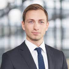The dilmaghani family, the oldest existing manufacturers of hand knotted carpets and oriental rugs, can be traced back to the 1850s qajar dynasty, persia. Tim Dilmaghani Manager Capital Markets Accounting Advisory Services Pwc Deutschland Xing