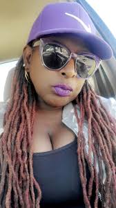 What are the characteristics of a purple lover?