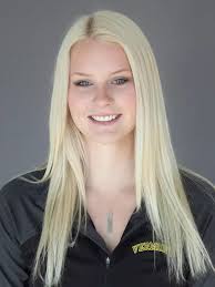 2016-17 Women's Ice Hockey Roster