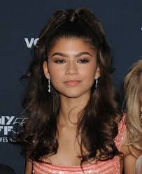 Meesh Mjhoiiands Twitter Zendaya Style Zendaya Hair Zendaya Coleman