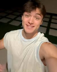 To be wrapped around those arms... 😍 . . . . . #photography #photoshoot  #gay #gayboy #gayteen #asherangel #pride #shirtless #workout #instagay  #instaartist #gym #marvel #pridemonth #asherangelrp #asherangeledit #mcu  #model #nightwing #armpit ...