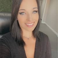 Karen Elsea's Instagram, Twitter & Facebook