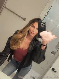 Skylar Blue - Free nude pics, galleries & more at Babepedia