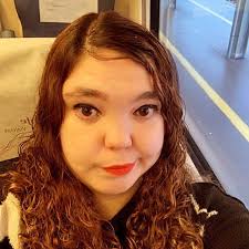 Me encontré no hace mucho a un compañero del colegio, al que tb le hacían  bullying y es gay, que les reía las gracias cuando se metían conmigo.. Hay  que darles de