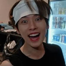 and it always involves Lee Know 😭😂😂