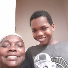 Ebony Scott's Instagram, Twitter & Facebook