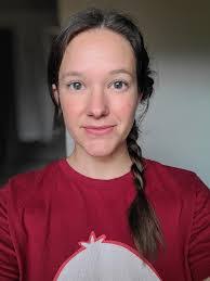 Amy Trull's Instagram, Twitter & Facebook