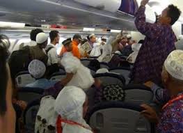 مسافر خلل فني يضطر طائرة يمنية للهبوط بعد نصف ساعة من إقلاعها في الأجواء الاندونيسية صور المصدر أونلاين