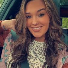 Alexis Sheppard's Instagram, Twitter & Facebook