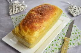 Cake Au Thon Et Aux Fromages Gateau Sale En 2020 Cake Au Thon Cake Au Thon Moelleux Recettes De Cuisine