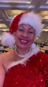 Deborah Ruff's Instagram, Twitter & Facebook