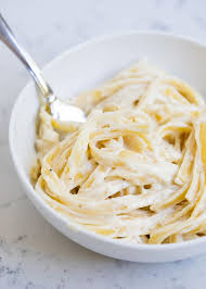 Easy Alfredo Sauce With Cream Cheese I Heart Naptime Recipe Homemade Alfredo Homemade Alfredo Sauce Easy Homemade Alfredo Sauce