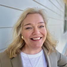 Congratulations to Senior Vice President Chase Chambliss for completing the  Alabama Bankers Association's Bank Executive Leadership Program!