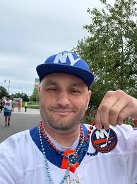 Who will the New York Islanders select with the 1st overall pick in the NHL  Draft?