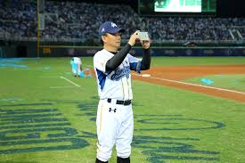 下1個倪福德？ 梁家榮看好古林、徐若熙 陳容琛 誰能成為下1個從中職輸出國外投手？同樣身為高中就投入選秀的梁家榮表示，相當看好 統一獅的古林睿煬及味全龍的徐若熙，能成為下1個倪福德。 本季有許多年輕投手備受矚目，包含統一獅的古林睿煬、味全龍的徐若熙、富邦悍將曾峻 Lamigoæ™‚è–ªæ°´é€£å¤–æ•™ä¸€åŠéƒ½ä¸åˆ°å¯Œé‚¦æ­·å²æœ€é«˜è–ªæŒ–è§'æ´ªä¸€ä¸­ å‹•èªŒ