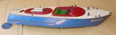 Canot De Bassin En Tole Un Jouet Des Annees 50 A 60 De Fabrication Francaise Gil Canot Bateau Yacht Bateau