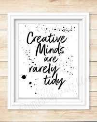 See more ideas about craft room, craft room design, space crafts. Kreative Kopfe Sind Selten Ordentlich Wandkunst Zitat Chaotisch Handwerk Raumdekor Kreatives Zitat Druckbare Craft Room Signs Craft Room Decor Messy Crafts