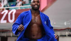 Teddy riner of france shows dejection after his defeat by kokoro kageura of japan in the men's +100kg third round on day two of the judo grand slam. Er5qs35knegb M