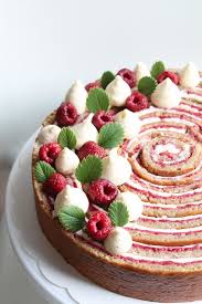 Roll Cake Vanille Framboise Recette Recettes Sucrees Recette Recette Patisserie