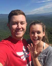 Scotty McCreery Engaged to Gabi Dugal - See the Ring