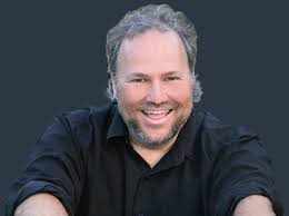 Laurent Paquin rend hommage à Jean-Marc... euh.... à sa façon... en lui  disant... VA CHIER JEAN-MARC ! Visionez le gala Hommage à Jean-Marc qui  sera diffusé sur les ondes de TVA le