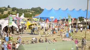 Folk dranouter — folkfestival dranouter location(s) dranouter, belgium years active 1975 present date(s) early august genre folk, pop. Ecoz Mobile Zuivert Duizenden Liters Grijs Water Op Dranouter Festival I Qua