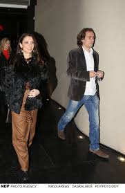 Καλεσμένη στην εκπομπή του μιχάλη κεφαλογιάννη, οδηγός καλής ζωής, βρέθηκε η ματθίλδη μαγγίρα και μίλησε για τη μάχη που έδωσε με την κατάθλιψη. Xwrise H Mat8ildh Maggira Meta Apo 7 Xronia Sxeshs Eikones Zwh Iefimerida Gr