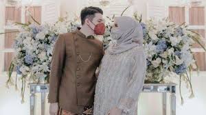 Sudah mejadi sepasang suami dan istri, zaskia sungkar dan irwansyah menikmati kebersamaan keluarga di hari raya idul fitri. Bukan Aldebaran Ini Nama Bayi Zaskia Sungkar Dan Irwansyah Setelah Lahiran Nanti Banjarmasin Post