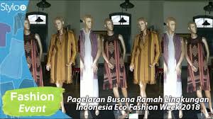 Model atasan brokat dengan berbagai motif memang selalu memberikan kesan elegan dan modern. Indonesia Eco Fashion Week Model Baju Kain Tenun Batik Modern Kekinian Youtube