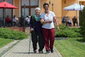 Acasa > azil de batrani. CÄƒmin De BÄƒtrani Timisoara SÄƒcÄƒlaz BÄƒtraneÈ›i Insorite