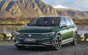 El Volkswagen Passat Ha Recibido Una Actualizacion De Mitad De Vida Cuya Puesta D Largo Tendra Lugar En Ginebra Estrena Vw Passat Volkswagen Passat Volkswagen