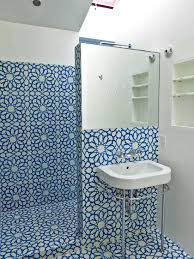 Resize items easily, experiment 3d floor plans are ideal for bathroom planning because they help you to visualize your whole room including the cabinetry, fixtures, materials and more. How To Lay Out The Tile In The Bathroom Balancedfoodandfuel Org