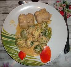 La Table De Sophie Choux De Bruxelles A La Moutarde A L Ancienne Paupiette De Veau Paupiette Choux De Bruxelles