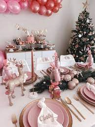 Below are 25 best pictures collection of christmas dinner tables photo in high resolution. Christmas Dinner Table Decorating Ideas To Set The Holiday Mood Marilenstyles Com