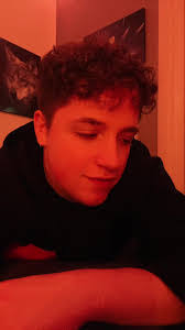 Justin Runge's Instagram, Twitter & Facebook