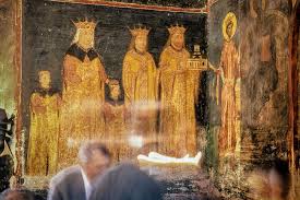 După aceasta monumentul lui stefan cel mare a călătorit de mai multe ori aici și înapoi, în 1942 a fost reinstalat la chișinău, dar din nou a fost evacuat în românia în 1944. È™tefan Cel Mare DragoÈ™ Lumpan DragoÈ™ Lumpan