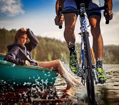 Die Schone Und Das Bike Photo Manipulation