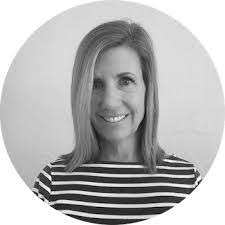 Krystal Robbins's Instagram, Twitter & Facebook