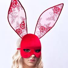Mascarilla conejo rojo